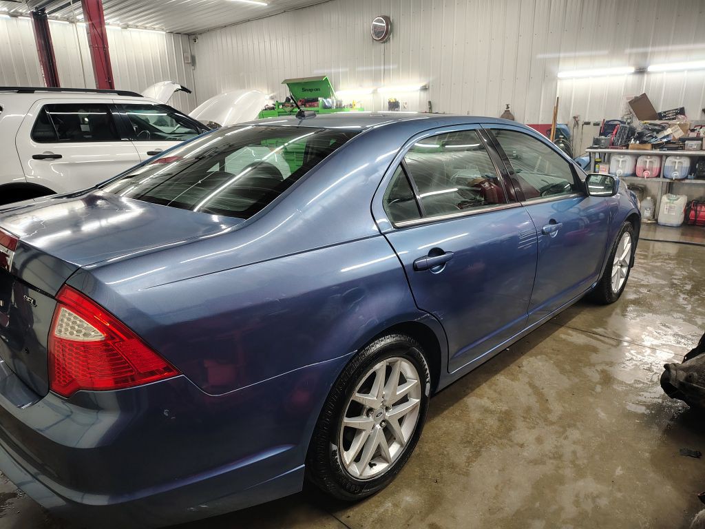 2010 Ford Fusion Image 4