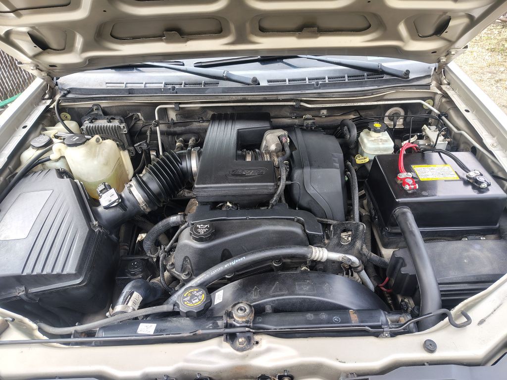 2004 Chevrolet Colorado Image 7