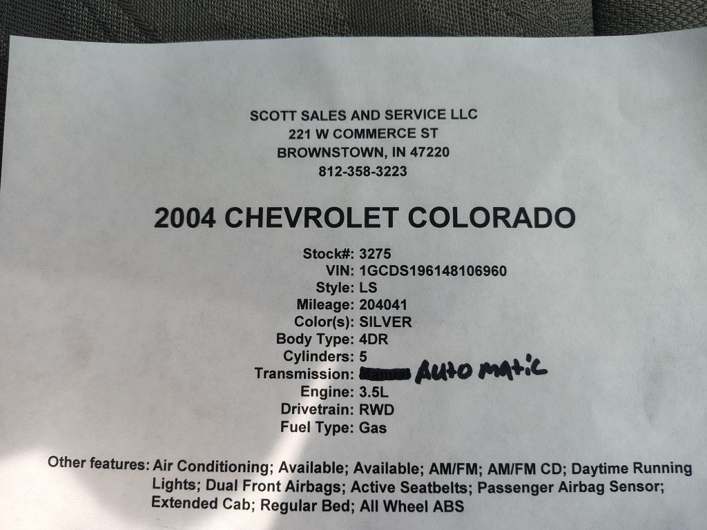 2004 Chevrolet Colorado Image 10