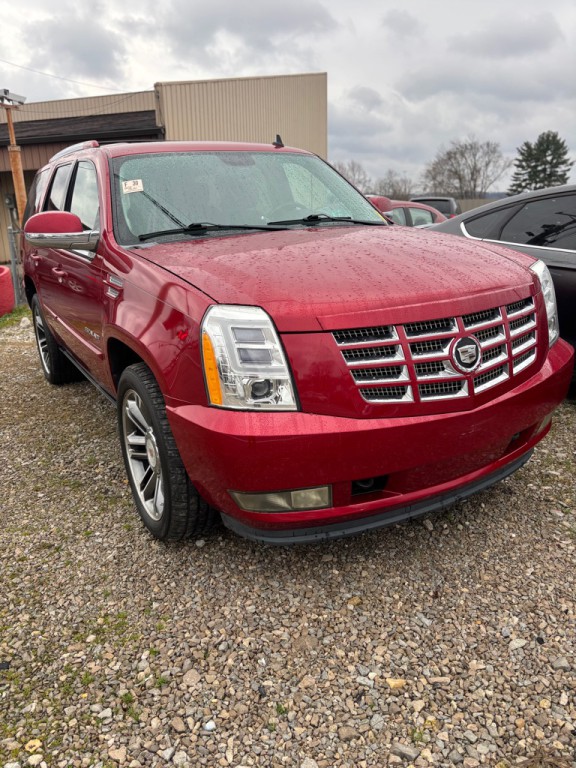 2012 Cadillac Escalade Image 2