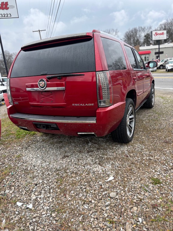 2012 Cadillac Escalade Image 3