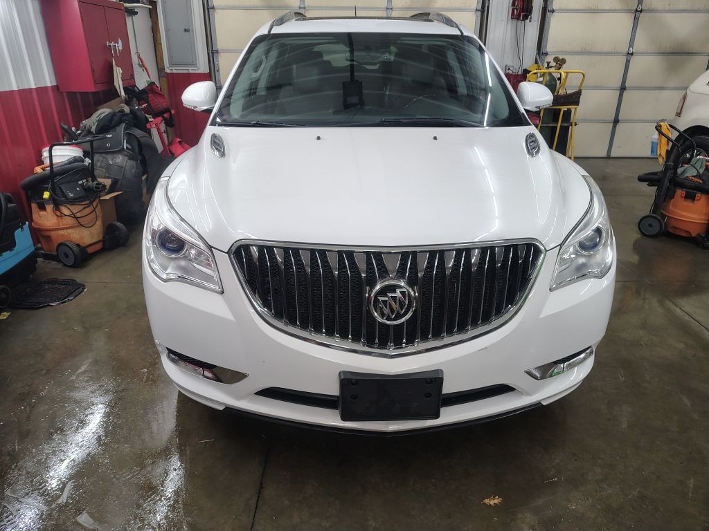 2016 Buick Enclave Image 1