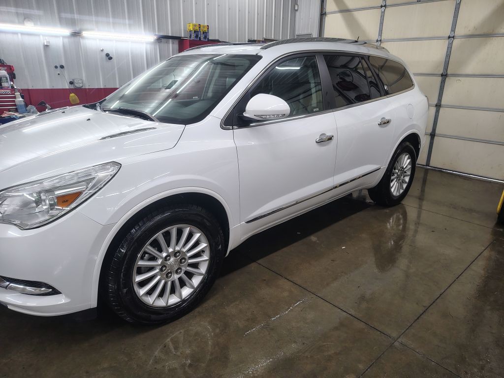 2016 Buick Enclave Image 2