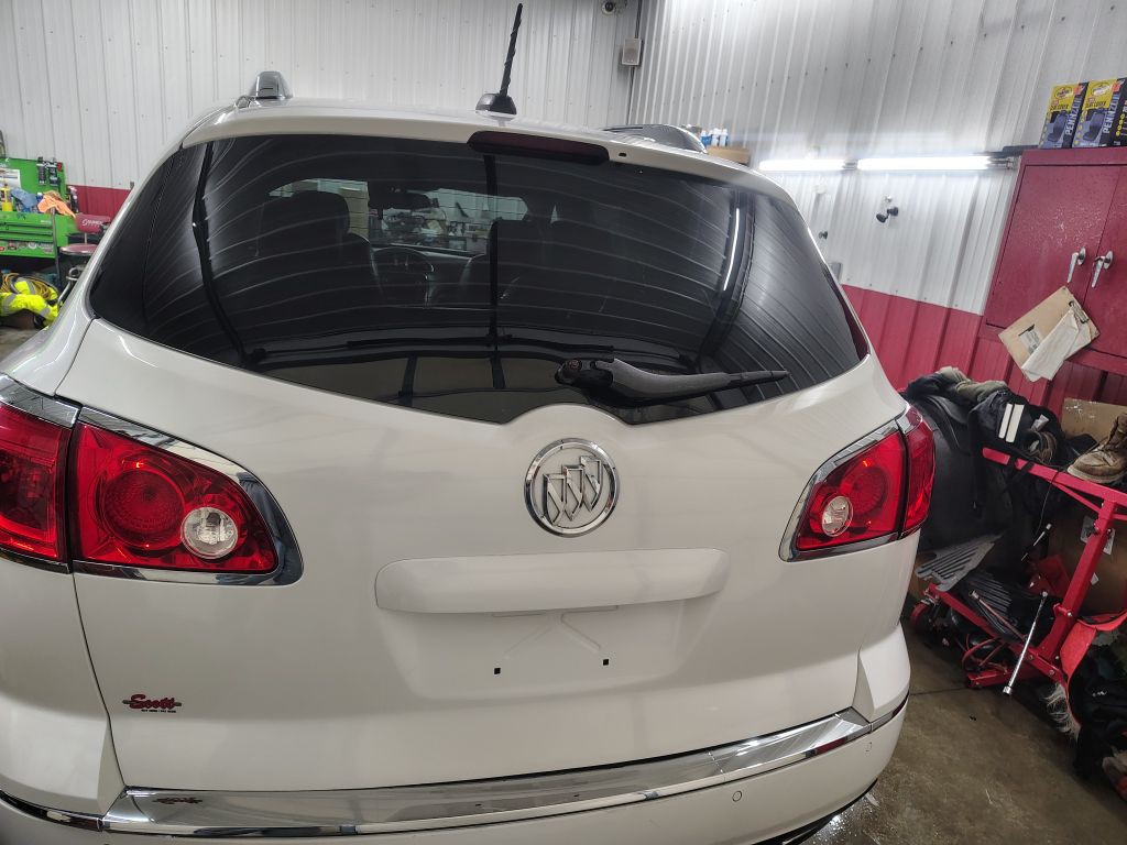 2016 Buick Enclave Image 3