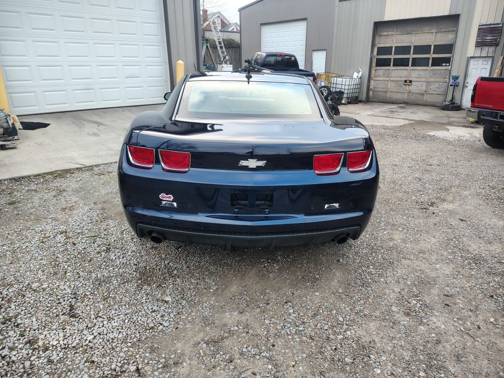2011 Chevrolet Camaro Image 3
