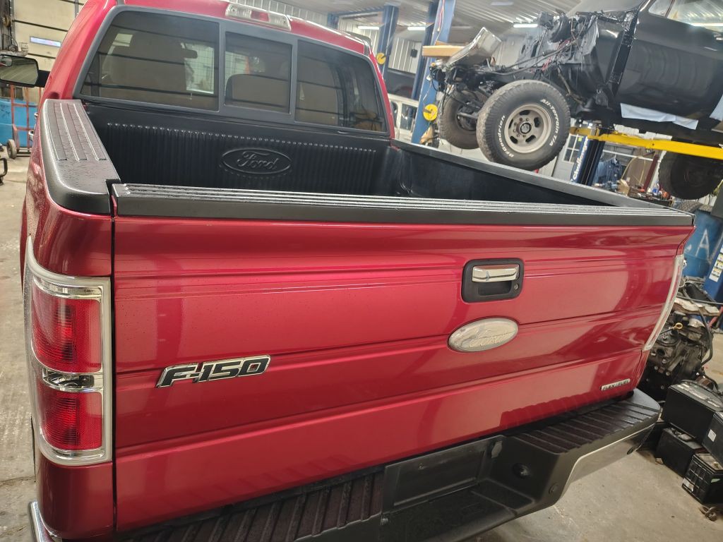 2011 Ford F-150 Image 1