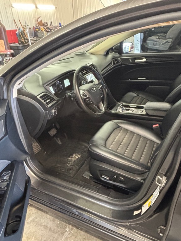 2018 Ford Fusion Image 3