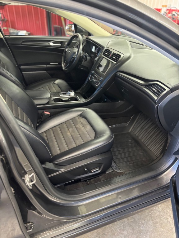 2018 Ford Fusion Image 4