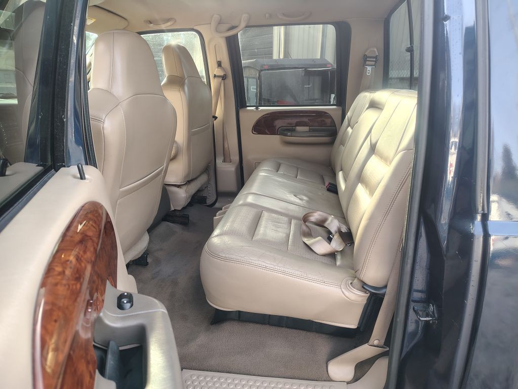 2002 Ford F-350 Image 6