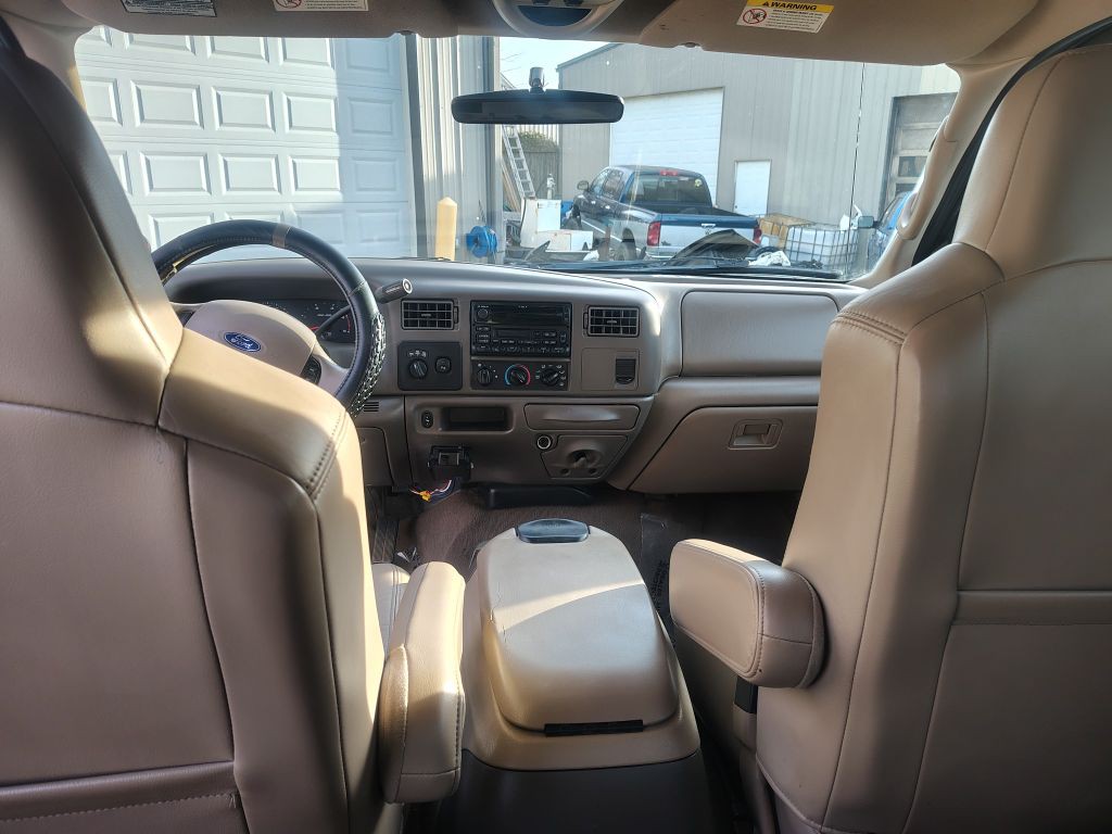 2002 Ford F-350 Image 7