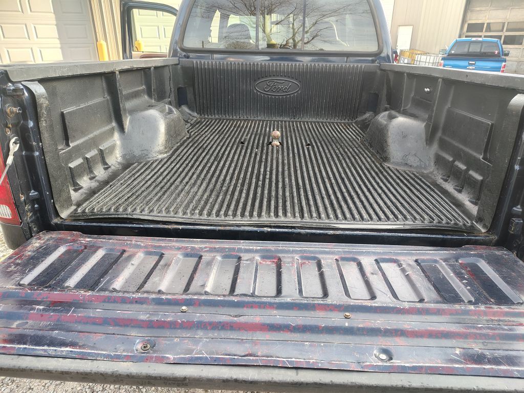 2002 Ford F-350 Image 8