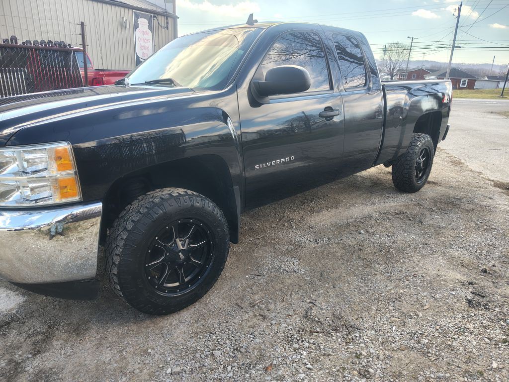 2013 Chevrolet Silverado 1500 Image 2