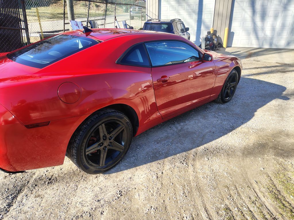 2010 Chevrolet Camaro Image 2