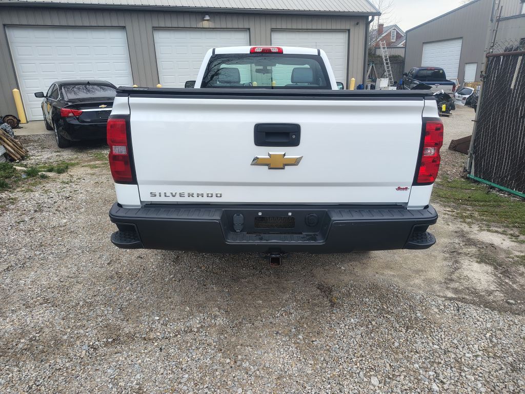 2014 Chevrolet Silverado 1500 Image 2
