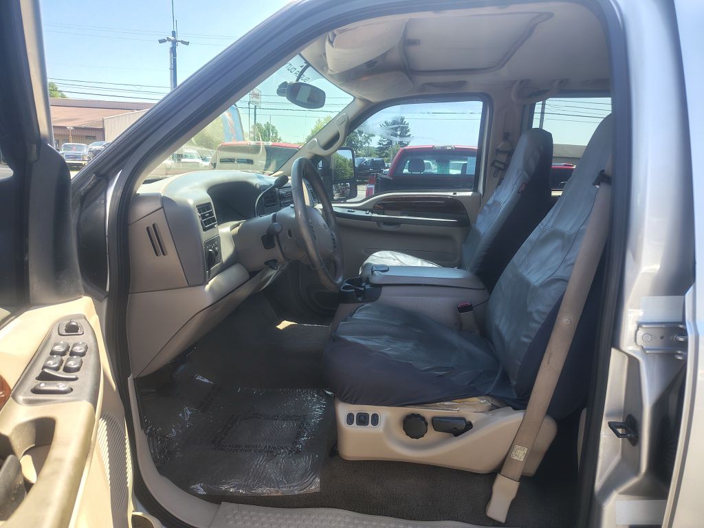 2005 Ford F-350 Image 1