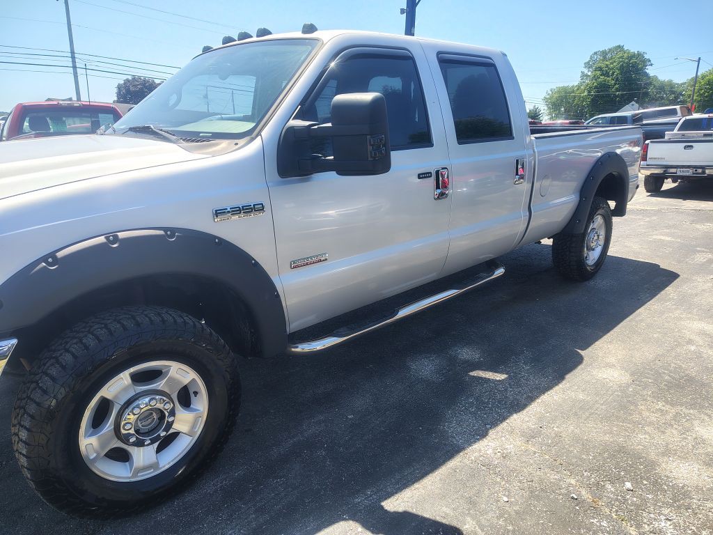 2005 Ford F-350 Image 2