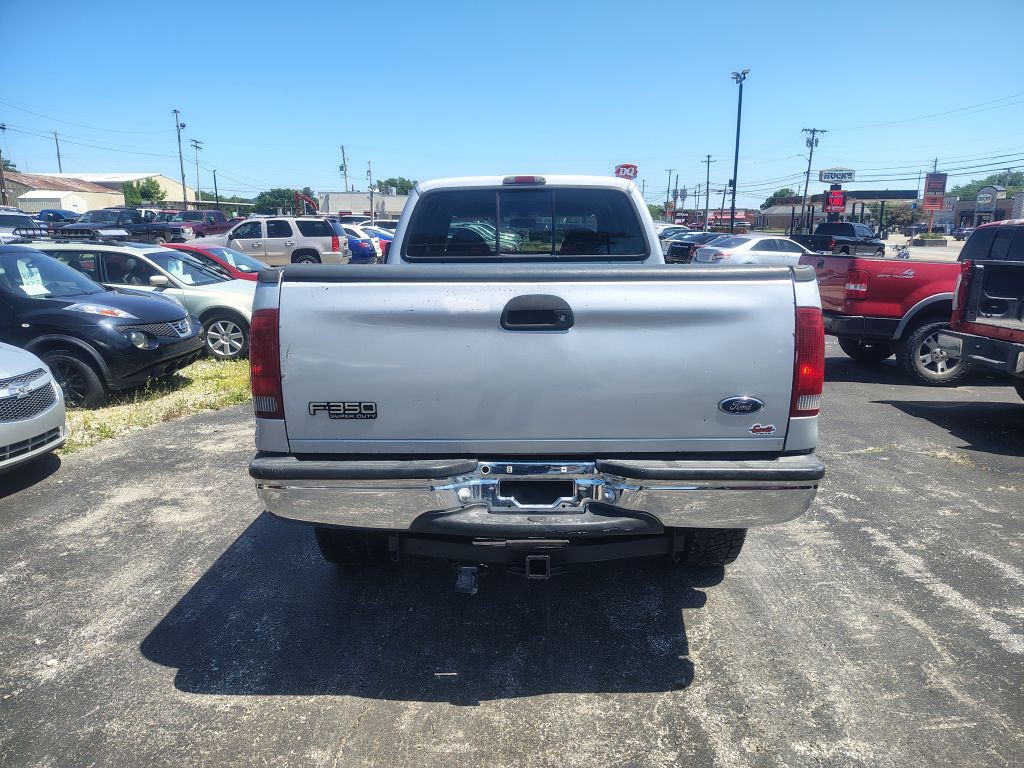 2005 Ford F-350 Image 4