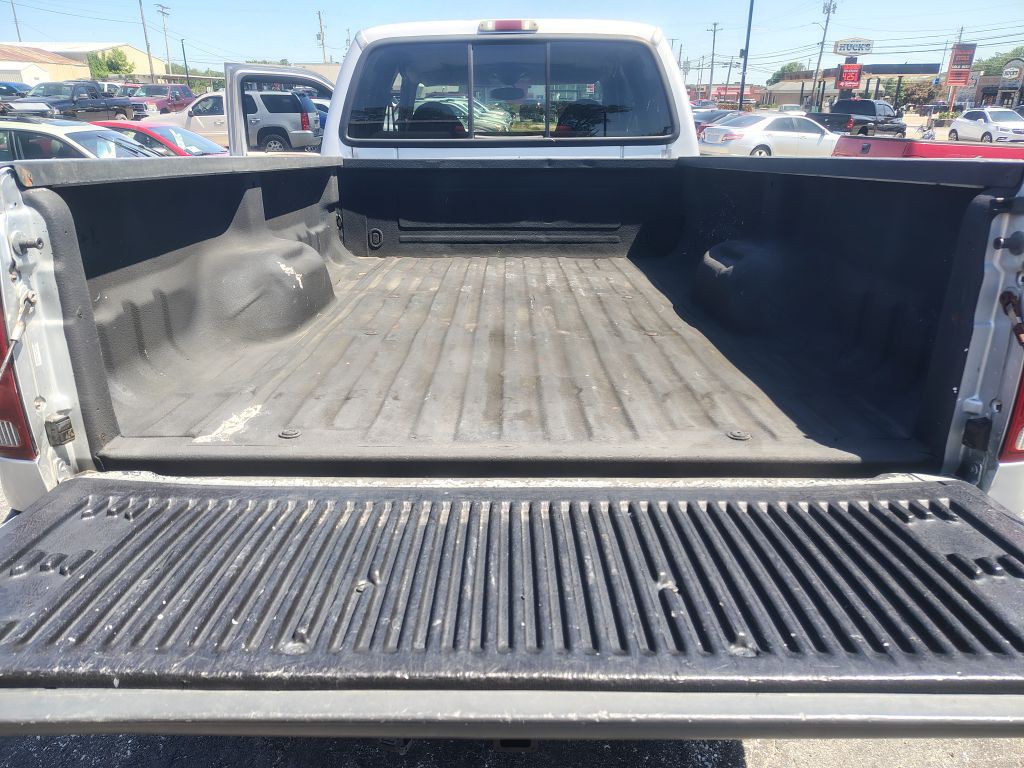 2005 Ford F-350 Image 8