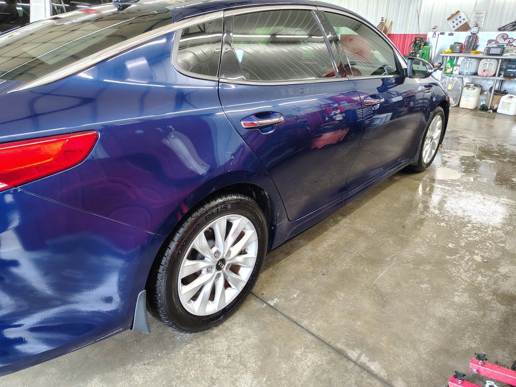 2018 Kia Optima Image 4