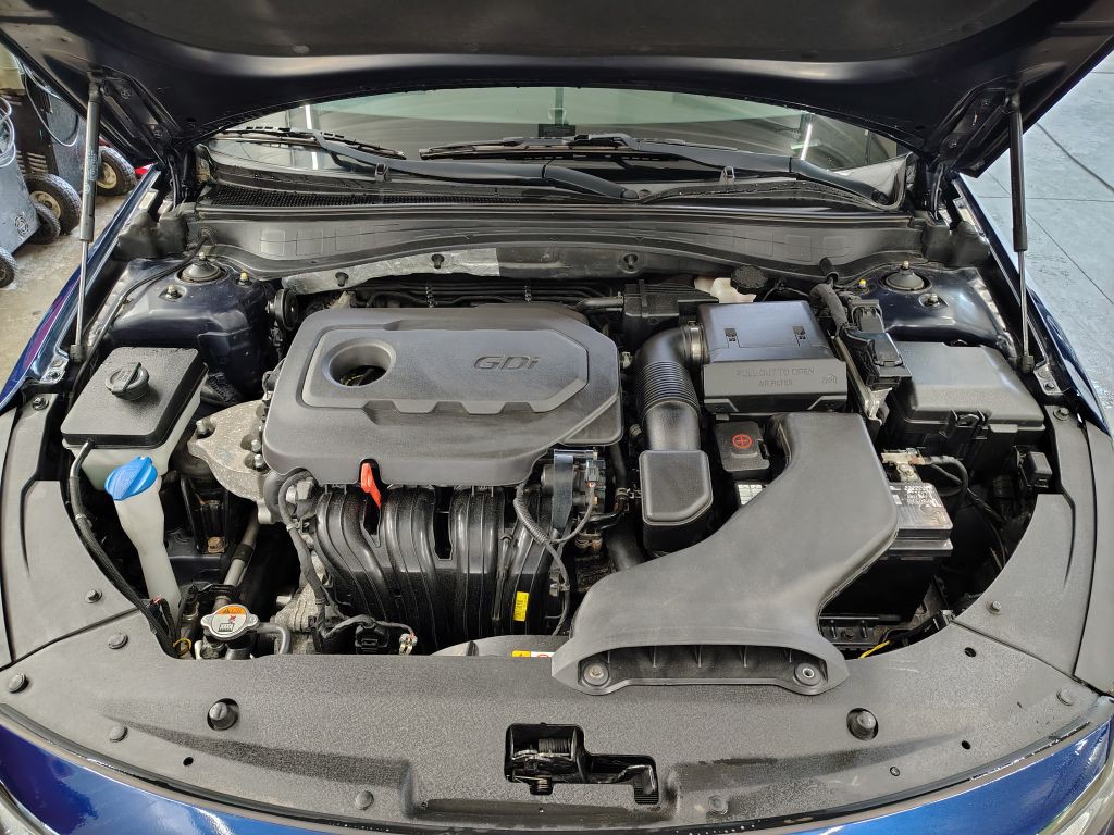 2018 Kia Optima Image 9