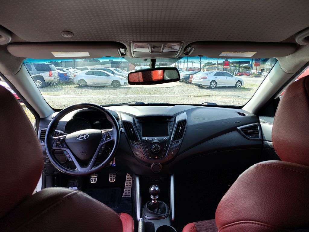 2014 Hyundai Veloster Image 8