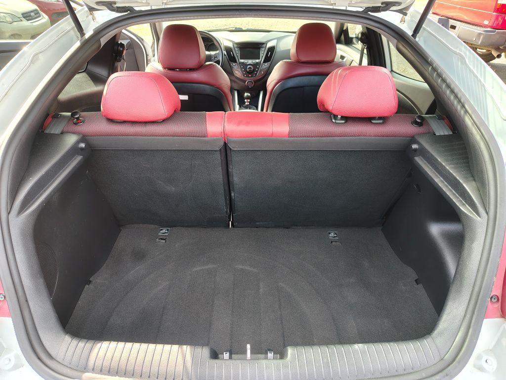 2014 Hyundai Veloster Image 9