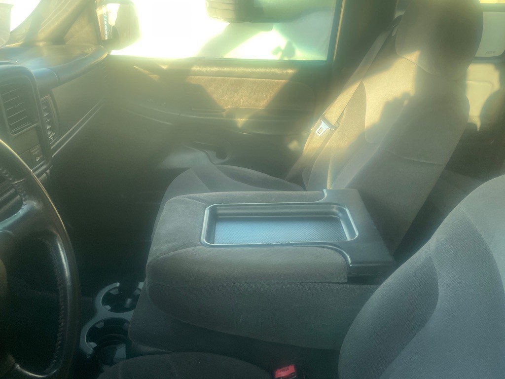 2002 GMC Sierra Image 3