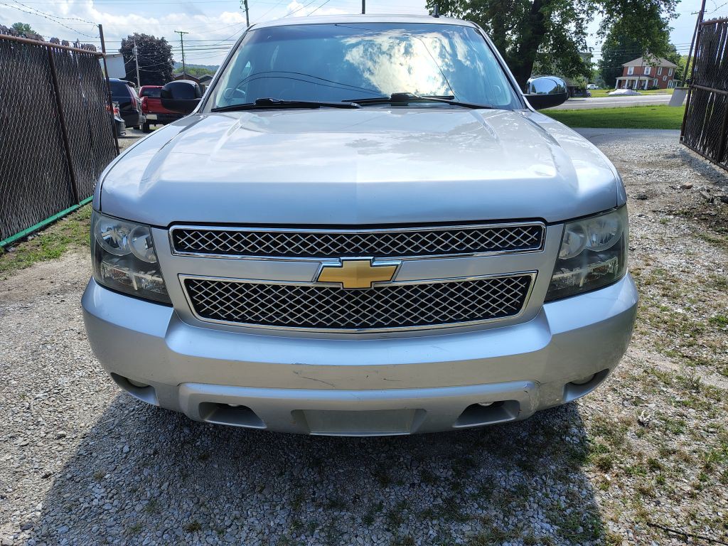 2013 Chevrolet Suburban Image 5