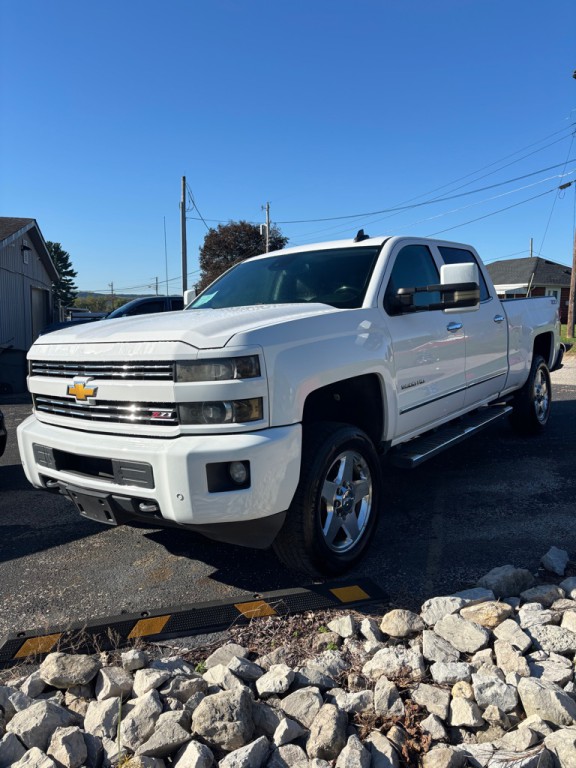 2015 Chevrolet Silverado 1500 Image 1