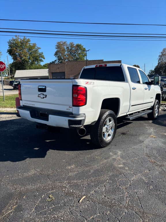 2015 Chevrolet Silverado 1500 Image 3