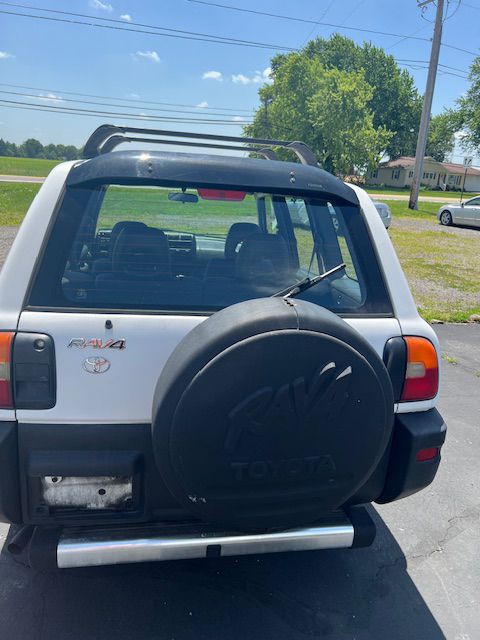 1997 Toyota Rav4 Image 4