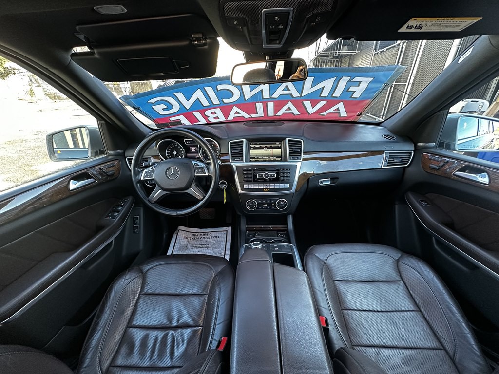 2014 Mercedes-Benz GL-Class Image 9