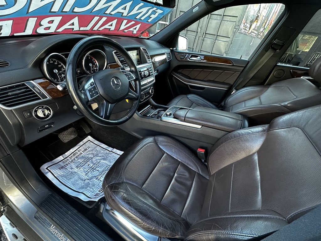 2014 Mercedes-Benz GL-Class Image 10