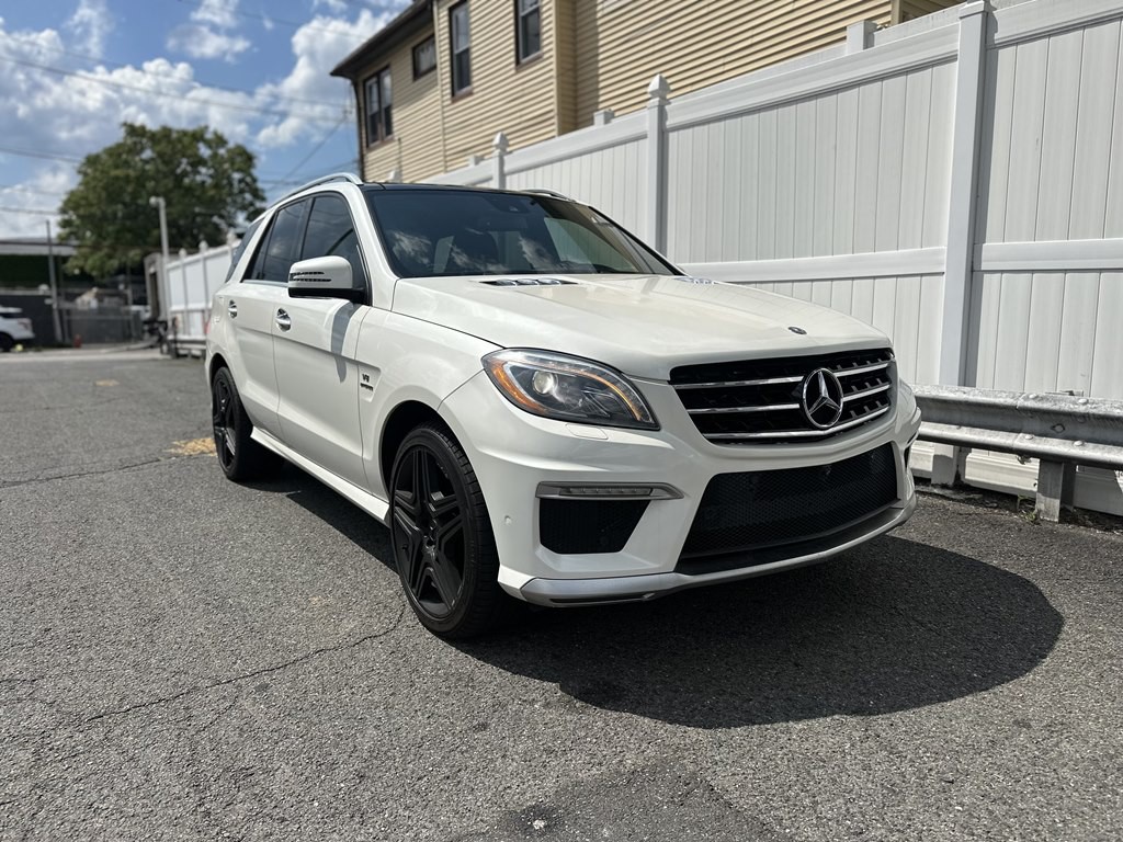 2015 Mercedes-Benz M-Class Image 3