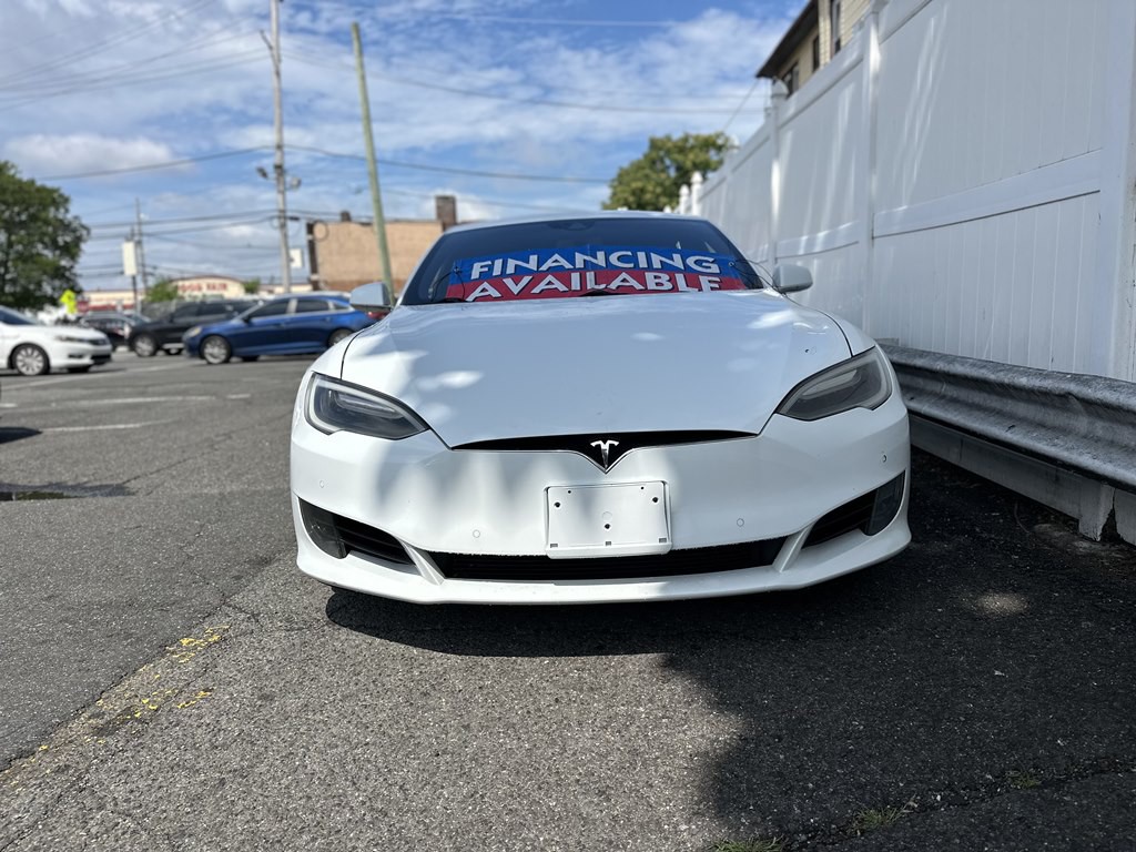 2016 Tesla Model S Image 2