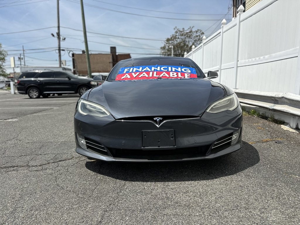 2016 Tesla Model S Image 2