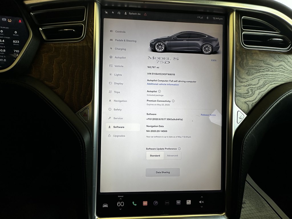 2016 Tesla Model S Image 11