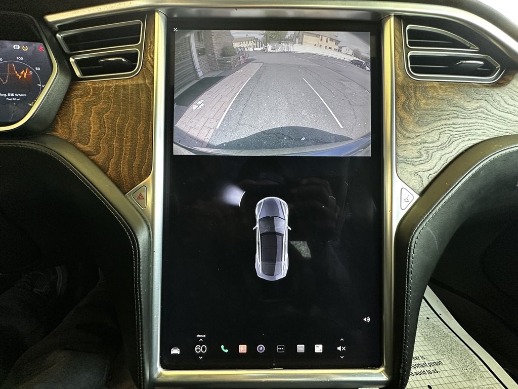 2016 Tesla Model S Image 13