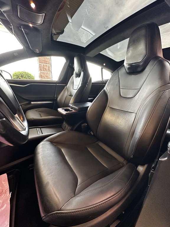 2016 Tesla Model S Image 14