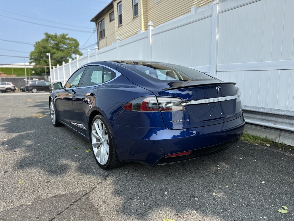 2017 Tesla Model S Image 5