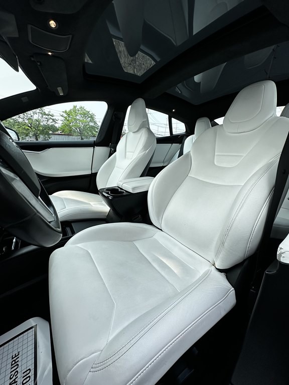 2017 Tesla Model S Image 15