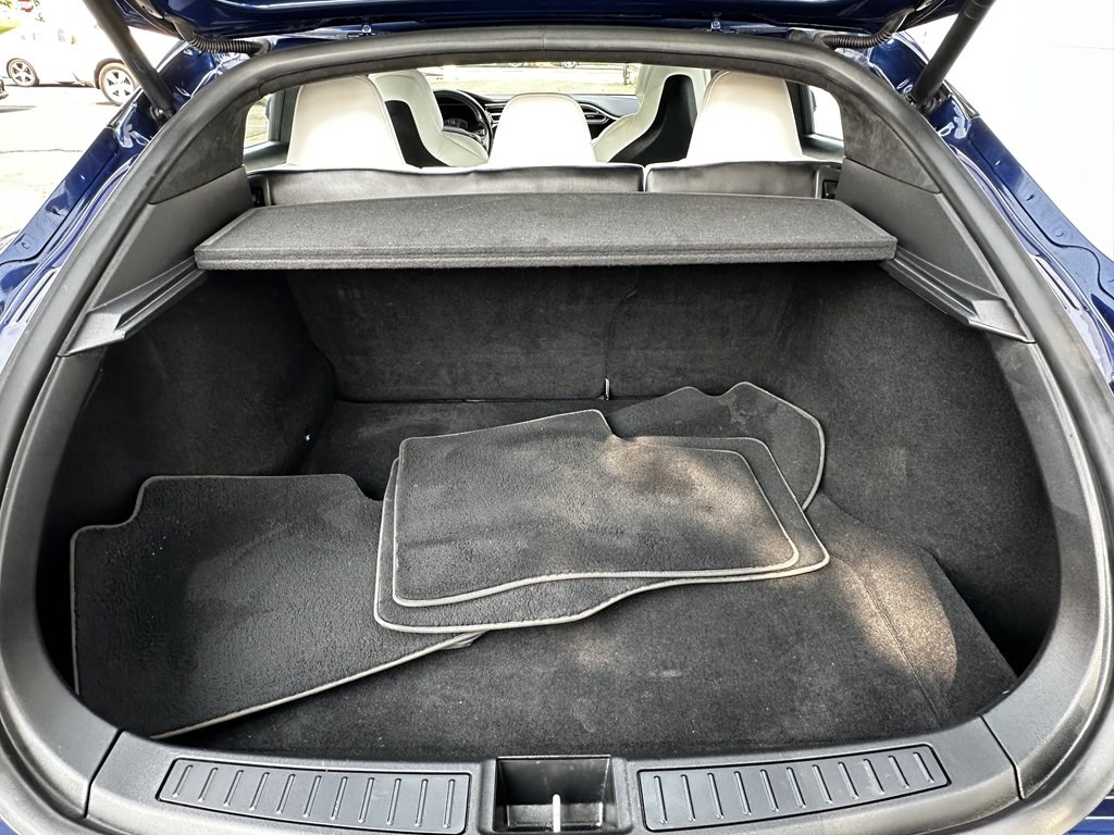 2017 Tesla Model S Image 17