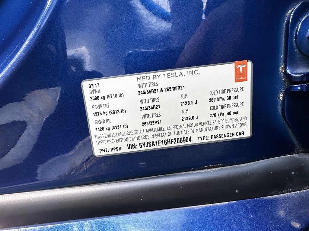 2017 Tesla Model S Image 18