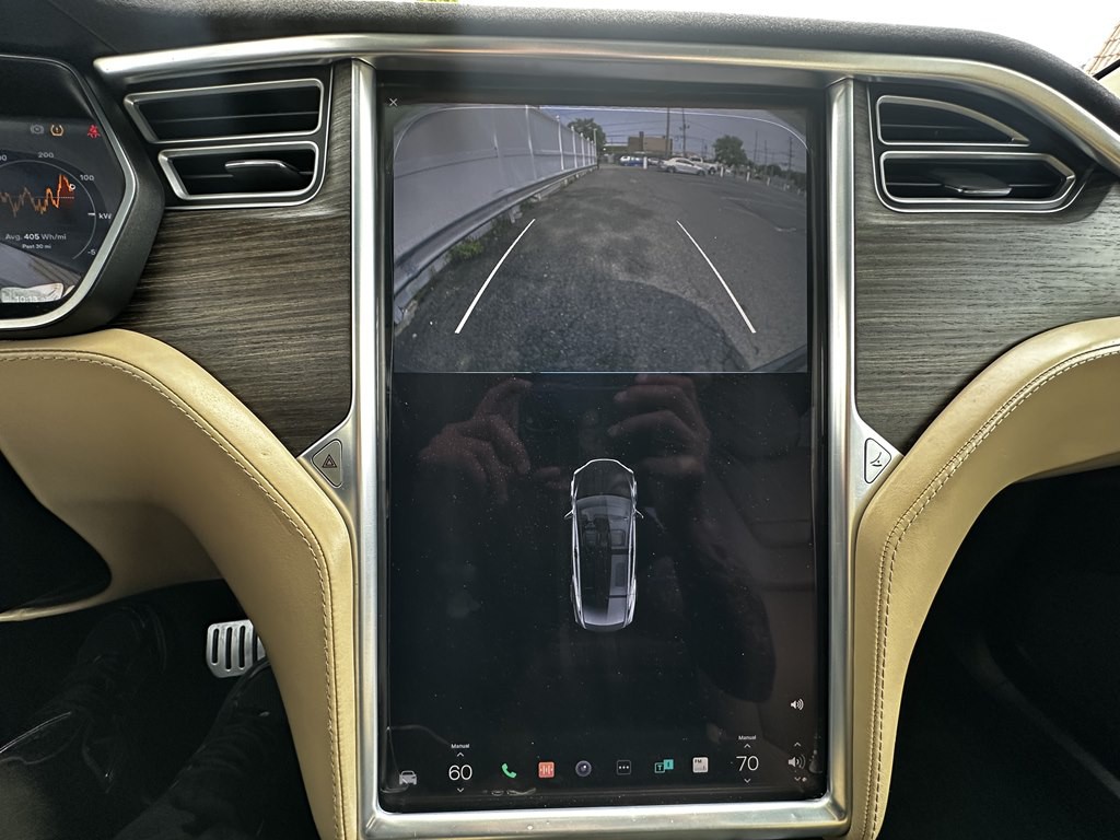 2016 Tesla Model X Image 12