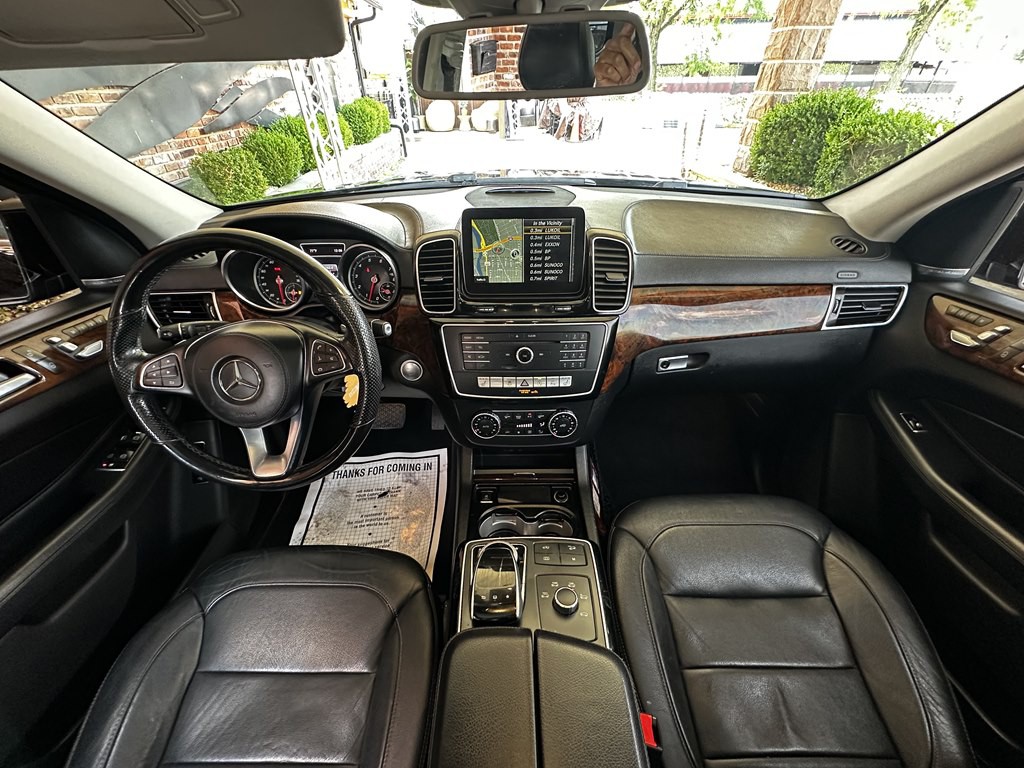 2017 Mercedes-Benz GLS-Class Image 9