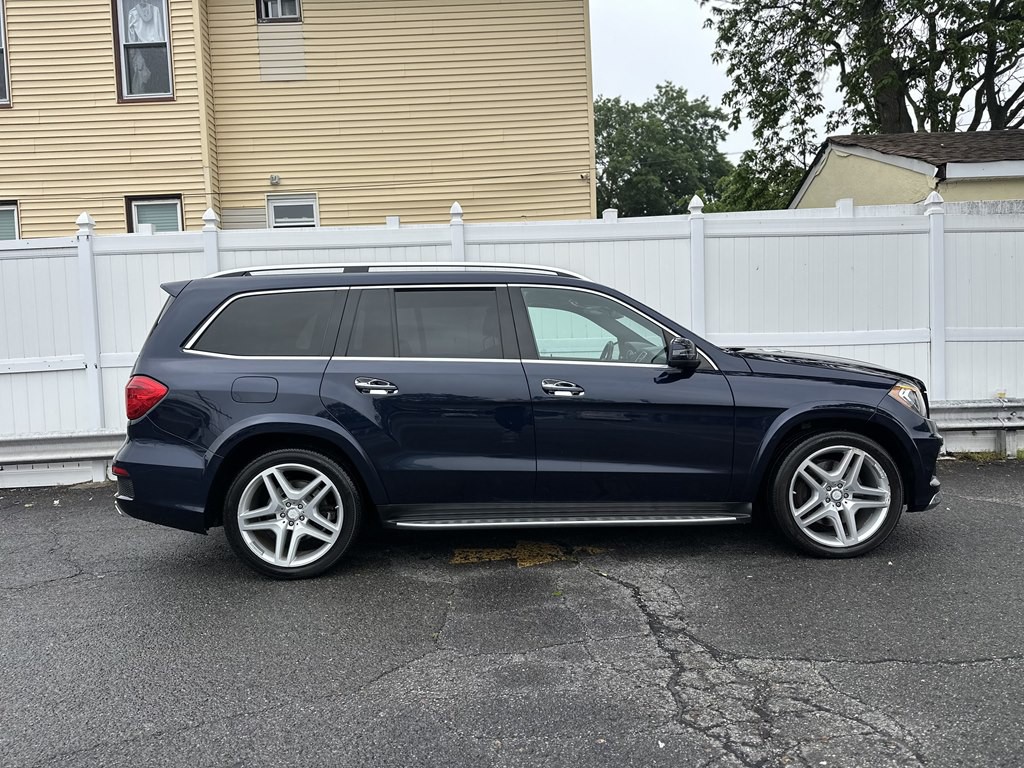 2015 Mercedes-Benz GL-Class Image 8