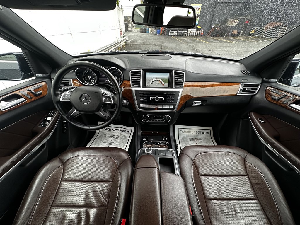 2015 Mercedes-Benz GL-Class Image 9