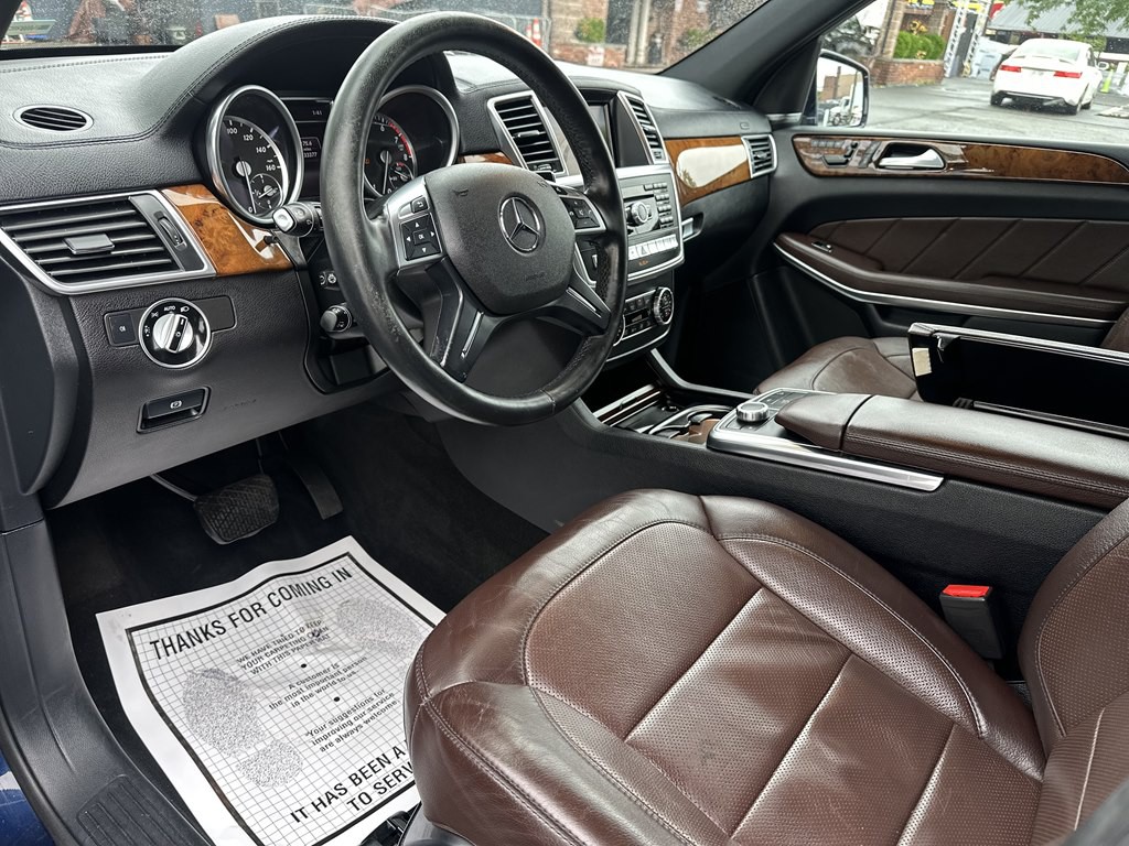 2015 Mercedes-Benz GL-Class Image 10