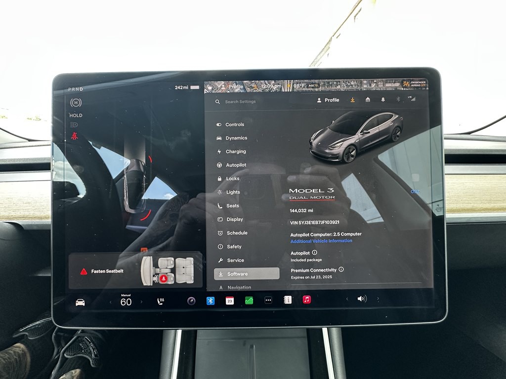 2018 Tesla Model 3 Image 11