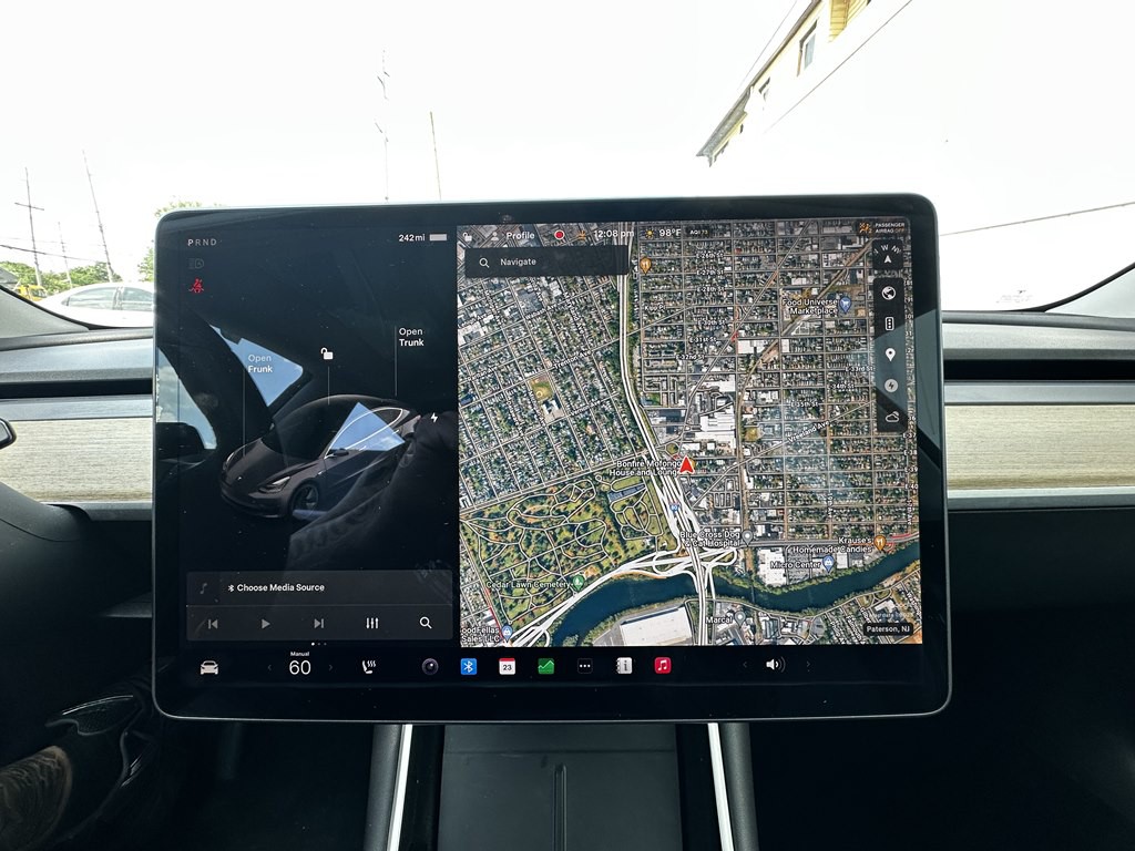 2018 Tesla Model 3 Image 12